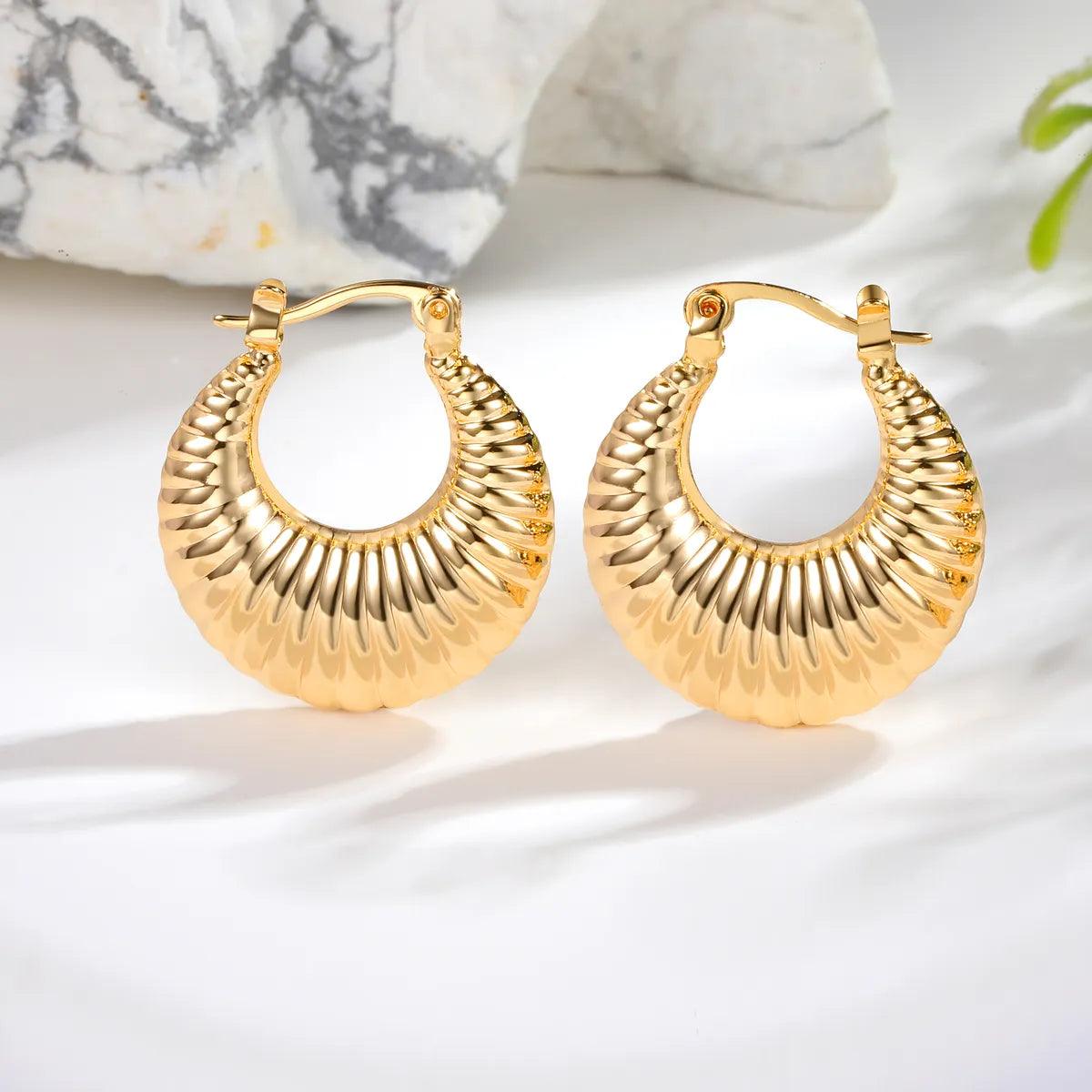 1 Pair Casual Simple Style Round Copper 18K Gold Plated Hoop Earrings