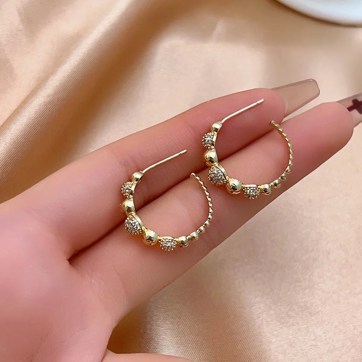 1 Pair Casual Simple Style Shiny C Shape Round Plating Inlay Copper Zircon Gold Plated Ear Studs