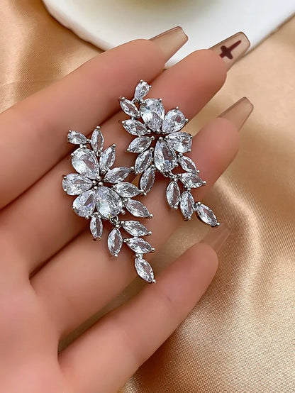 1 Pair Casual Simple Style Shiny Leaves Plating Inlay Copper Zircon White Gold Plated Drop Earrings