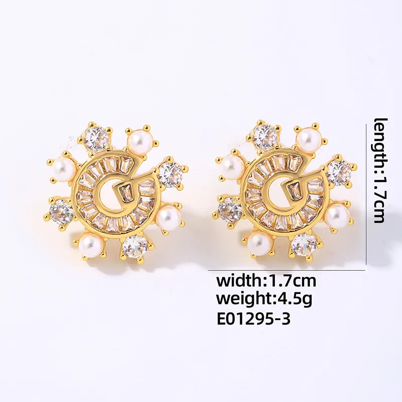 1 Pair Casual Simple Style Shiny Letter Plating Inlay Copper Artificial Pearls Zircon Gold Plated Ear Studs