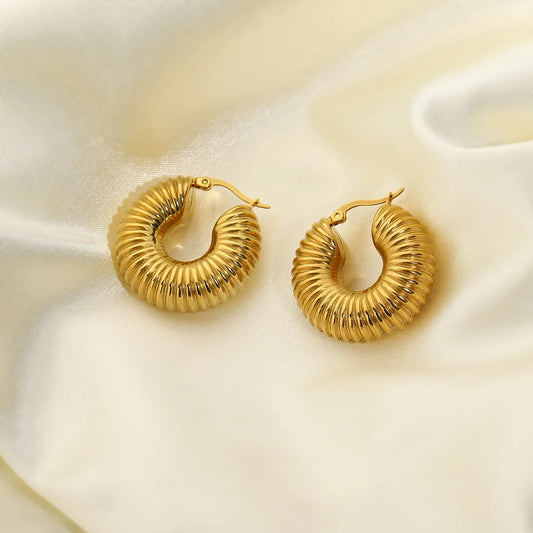 1 Pair Casual Simple Style Solid Color Plating Stainless Steel Titanium Steel 18k Gold Plated Earrings