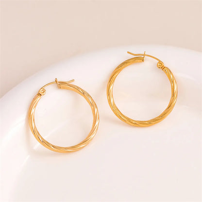 1 Pair Casual Simple Style Twist Plating Stainless Steel Titanium Steel 18k Gold Plated Earrings