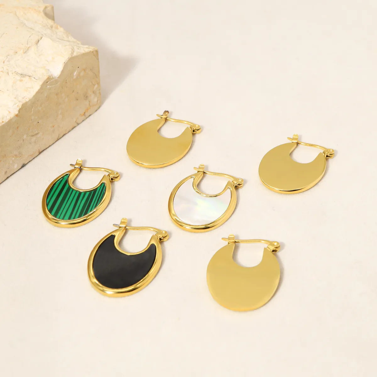 1 Pair Casual Simple Style U Shape Titanium Steel Plating Inlay Malachite Shell 18k Gold Plated Earrings