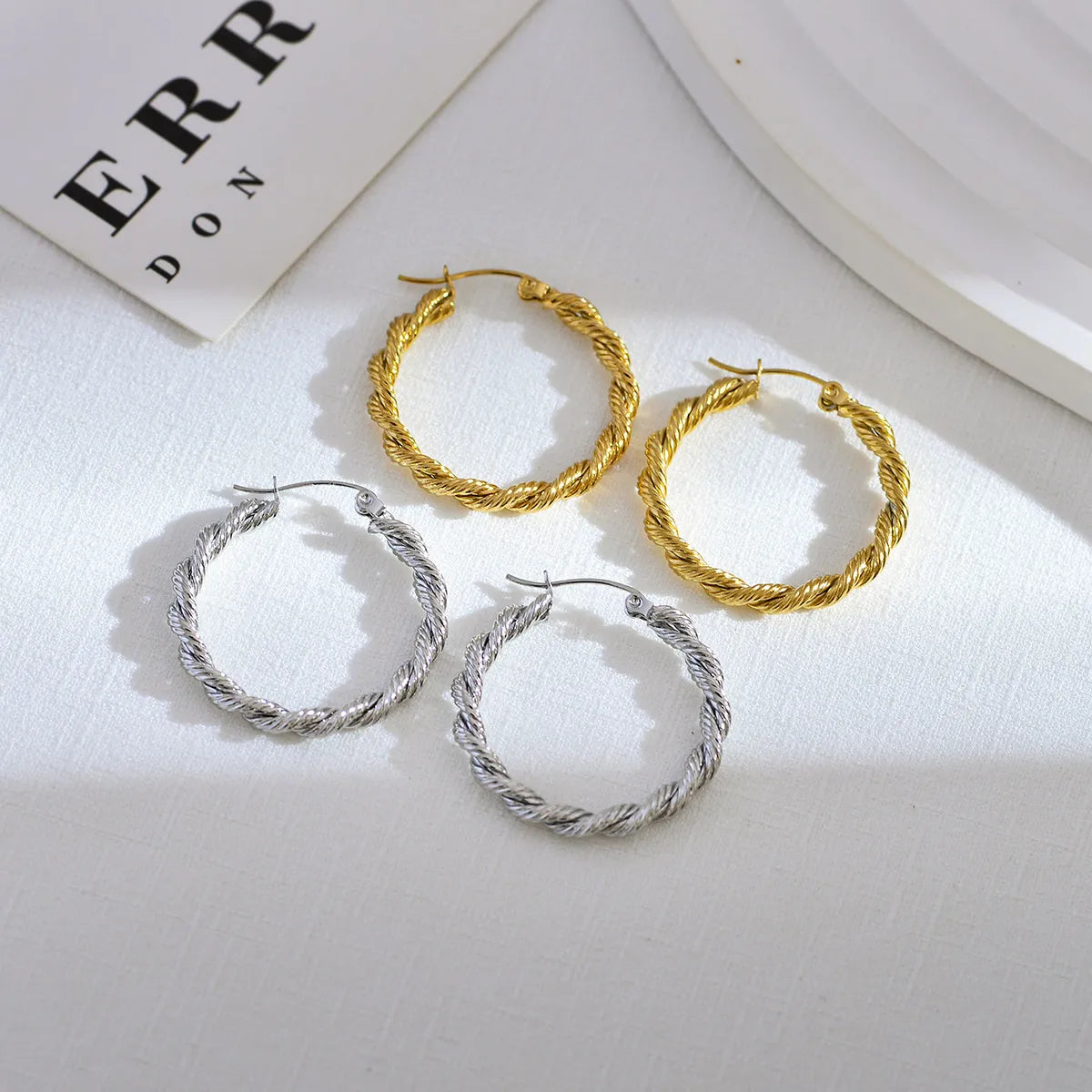 1 Pair Casual Streetwear Solid Color Stainless Steel 18k Gold Plated Hoop Earrings