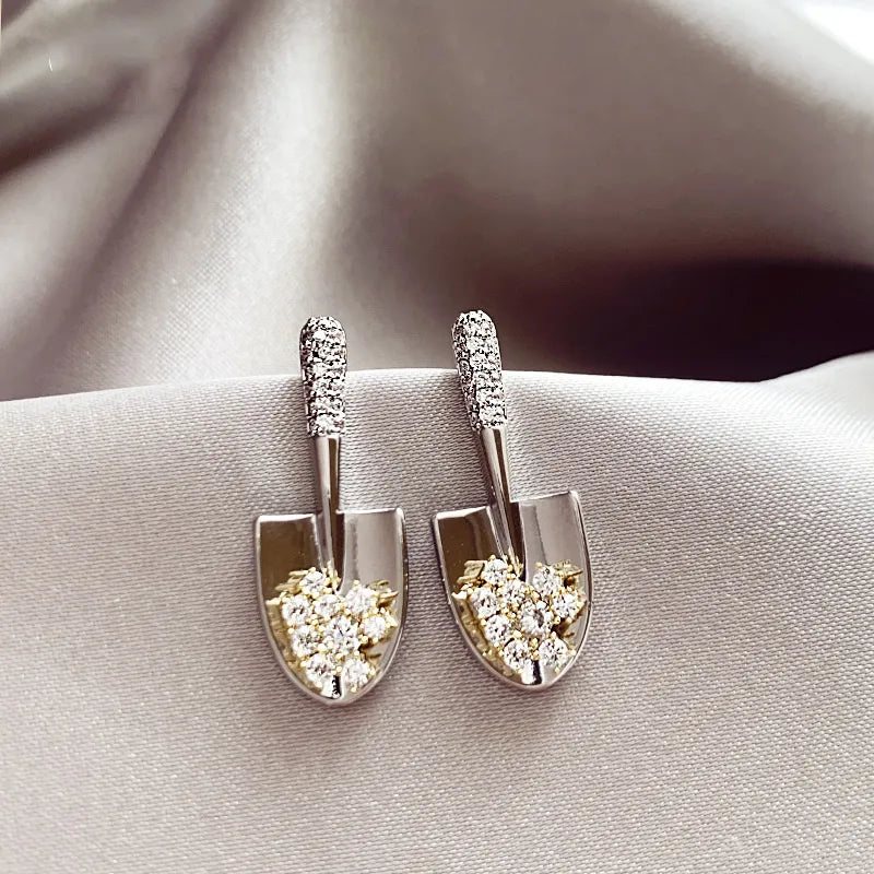 1 Pair Casual Sweet Artistic Shovel Inlay Alloy Rhinestones Ear Studs