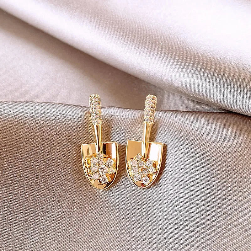 1 Pair Casual Sweet Artistic Shovel Inlay Alloy Rhinestones Ear Studs