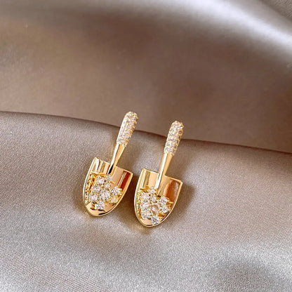 1 Pair Casual Sweet Artistic Shovel Inlay Alloy Rhinestones Ear Studs