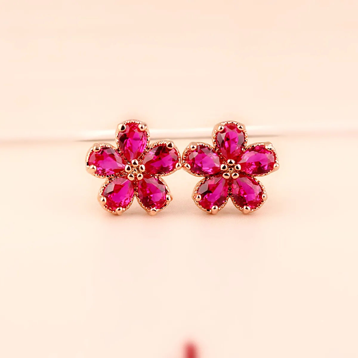 1 Pair Casual Sweet Flower Polishing Plating Inlay Copper Zircon Ear Studs