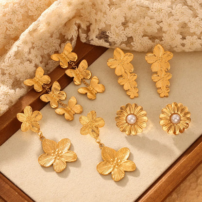 1 Pair Casual Sweet Simple Style Flower Petal Butterfly Inlay 304 Stainless Steel Pearl 18K Gold Plated Drop Earrings