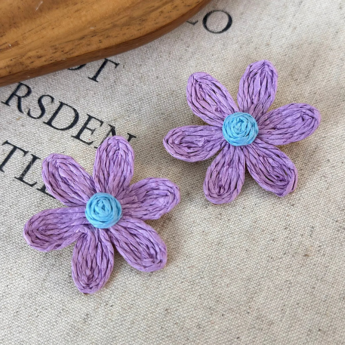 1 Pair Casual Vacation Classic Style Sunflower Alloy Raffia Ear Studs