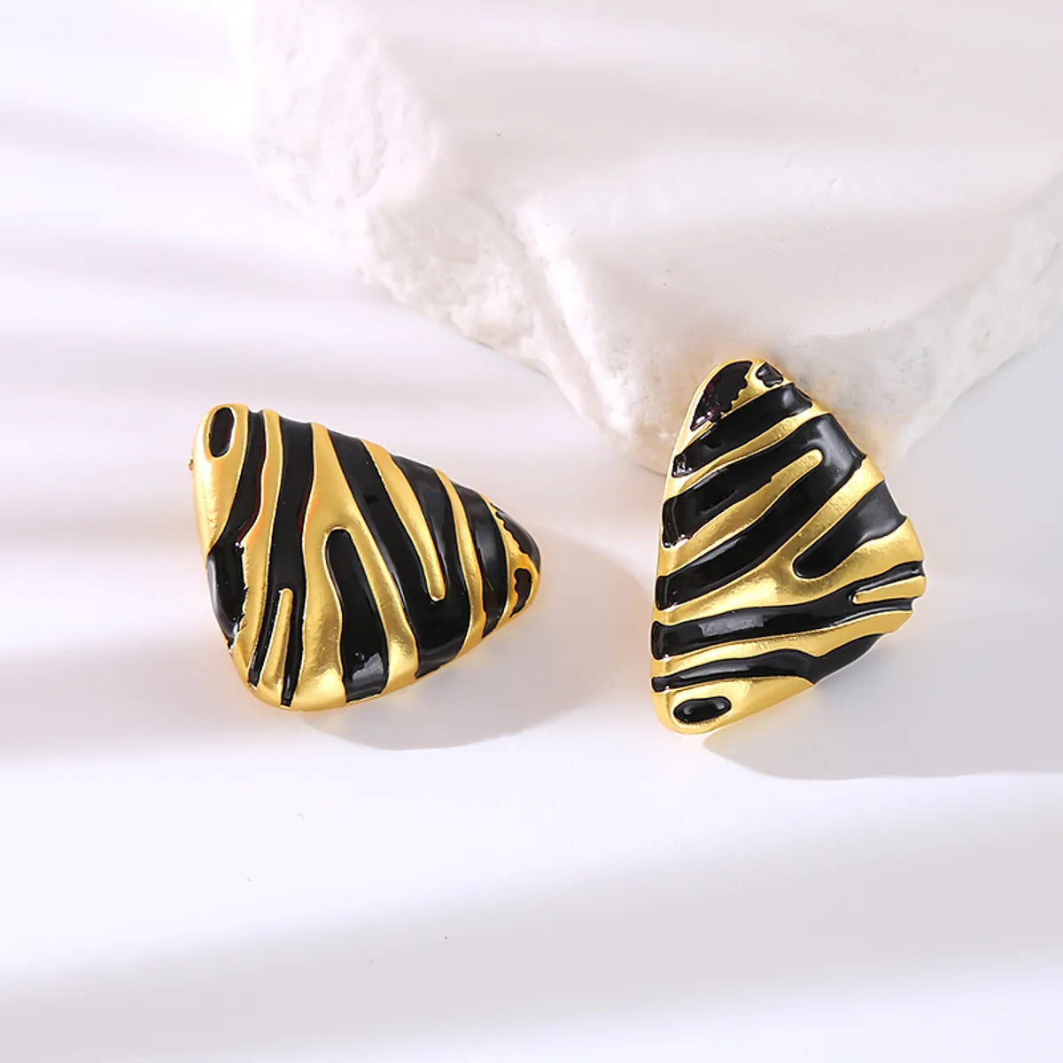 1 Pair Casual Zebra Stoving Varnish Plating Alloy Gold Plated Ear Studs