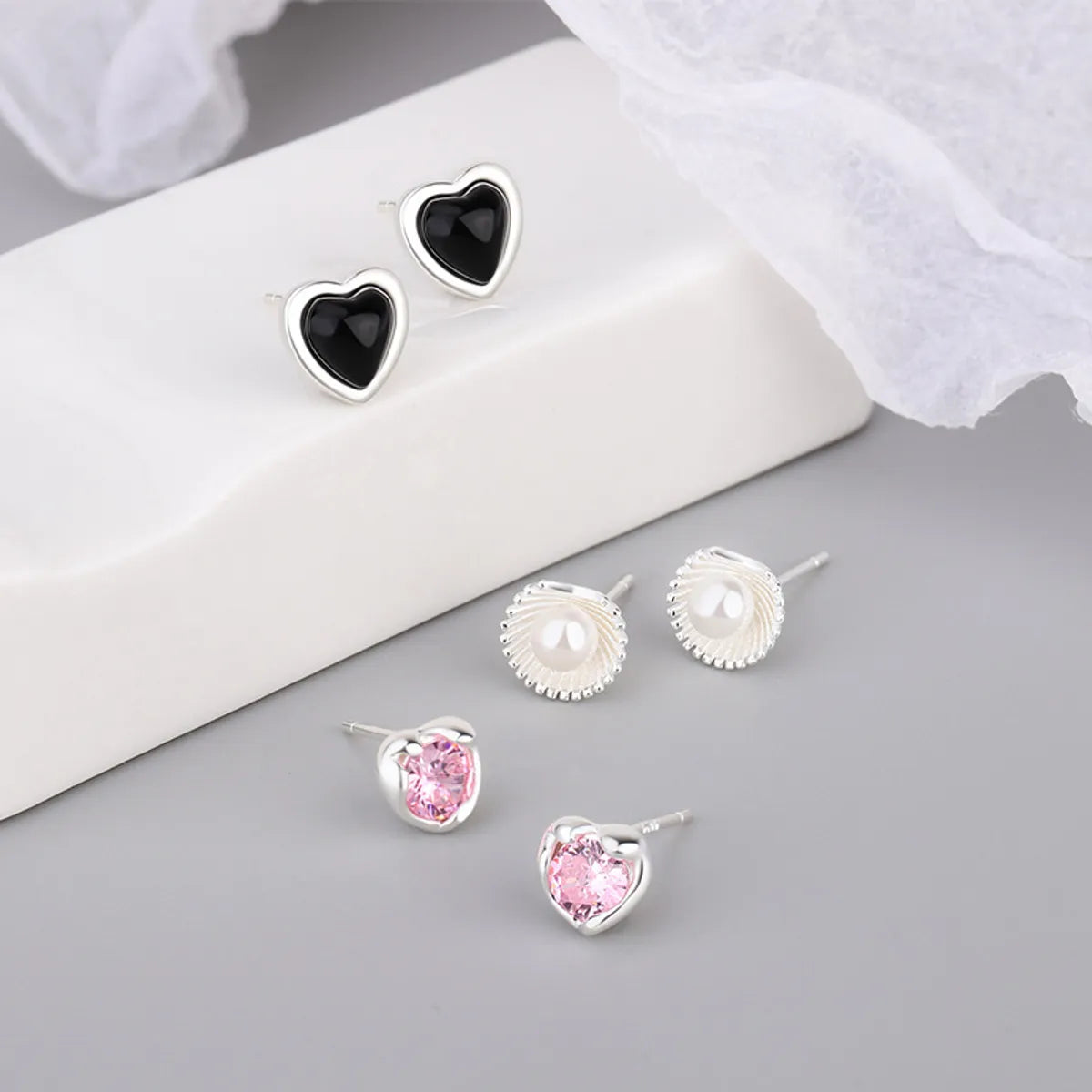 1 Pair Classic Style Heart Shape Plating Inlay Sterling Silver Artificial Gemstones Ear Studs