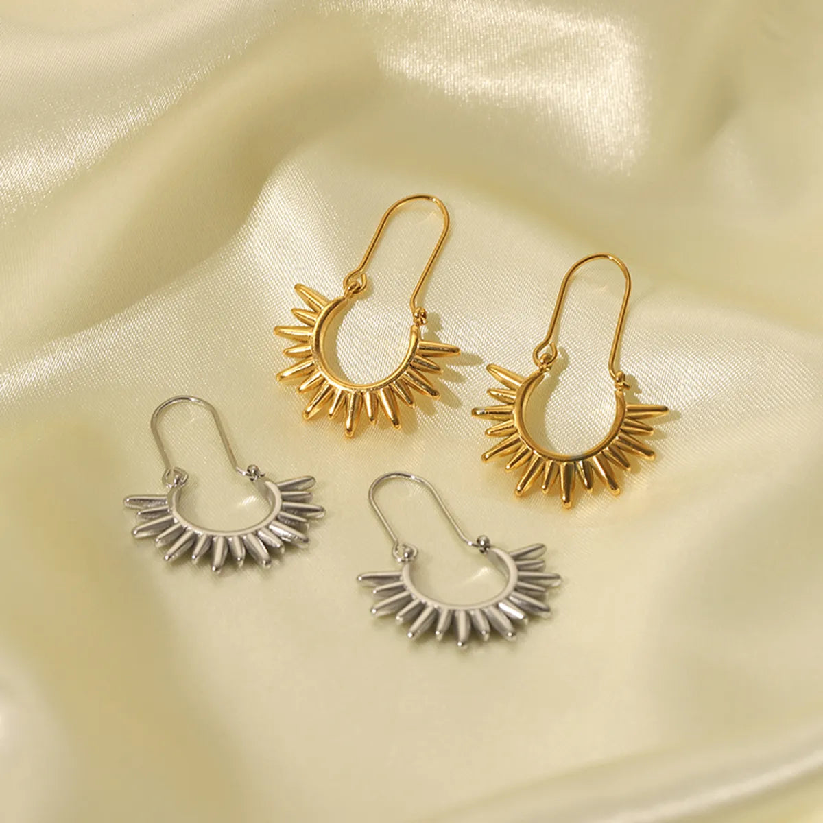 1 Pair Classical French Style Simple Style Sun Plating Stainless Steel 18k Gold Plated Drop Earrings