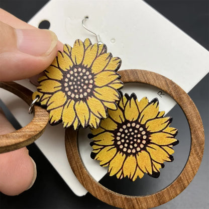 1 Pair Classical Pastoral British Style Sunflower Wood Drop Earrings