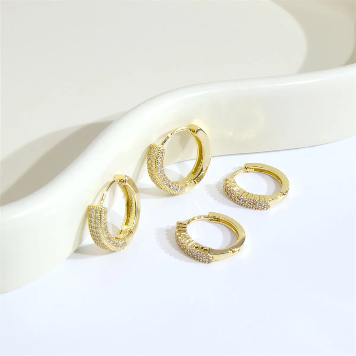 1 Pair Commute Circle Copper Plating Inlay Zircon Gold Plated Hoop Earrings