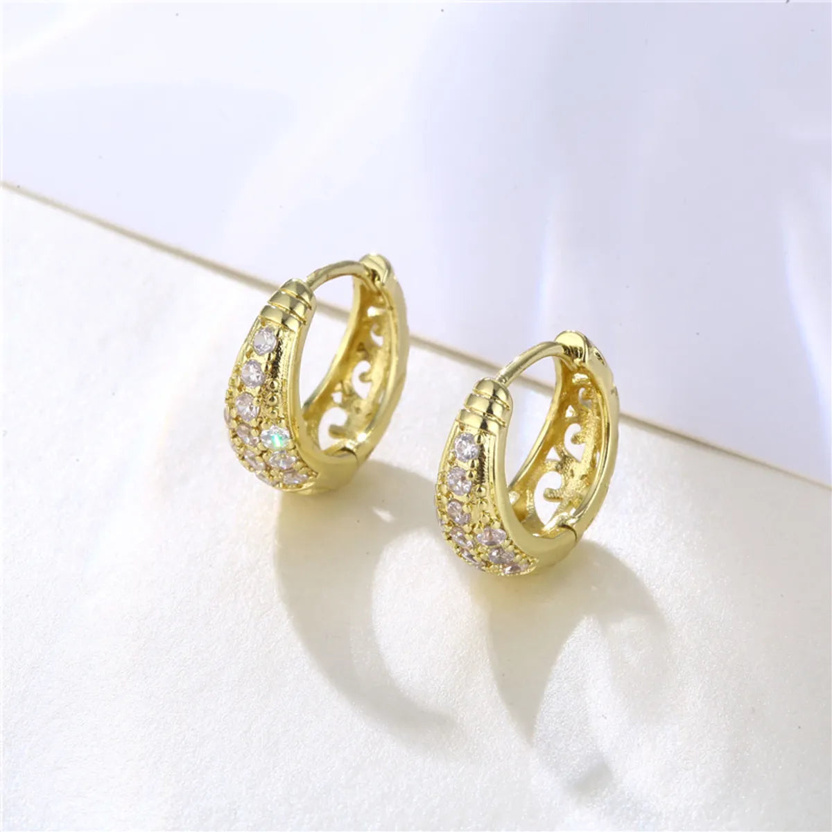 1 Pair Cool Style Shiny C Shape Circle Water Droplets Plating Inlay Copper Alloy Brass Zircon 14K Gold Plated Earrings