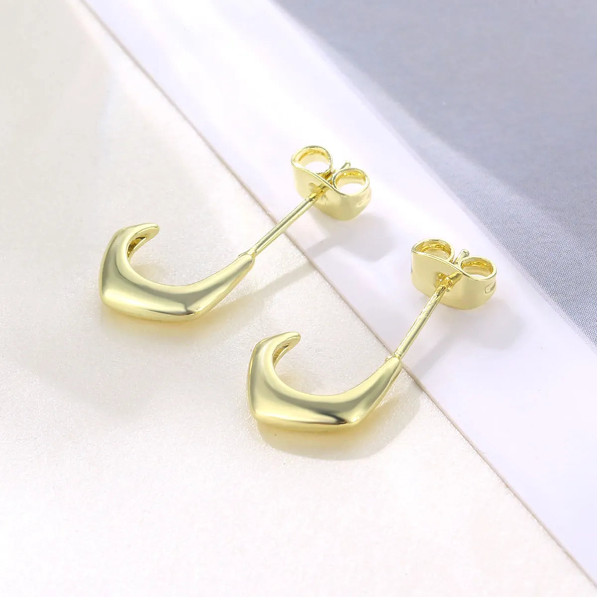 1 Pair Cool Style Shiny C Shape Circle Water Droplets Plating Inlay Copper Alloy Brass Zircon 14K Gold Plated Earrings