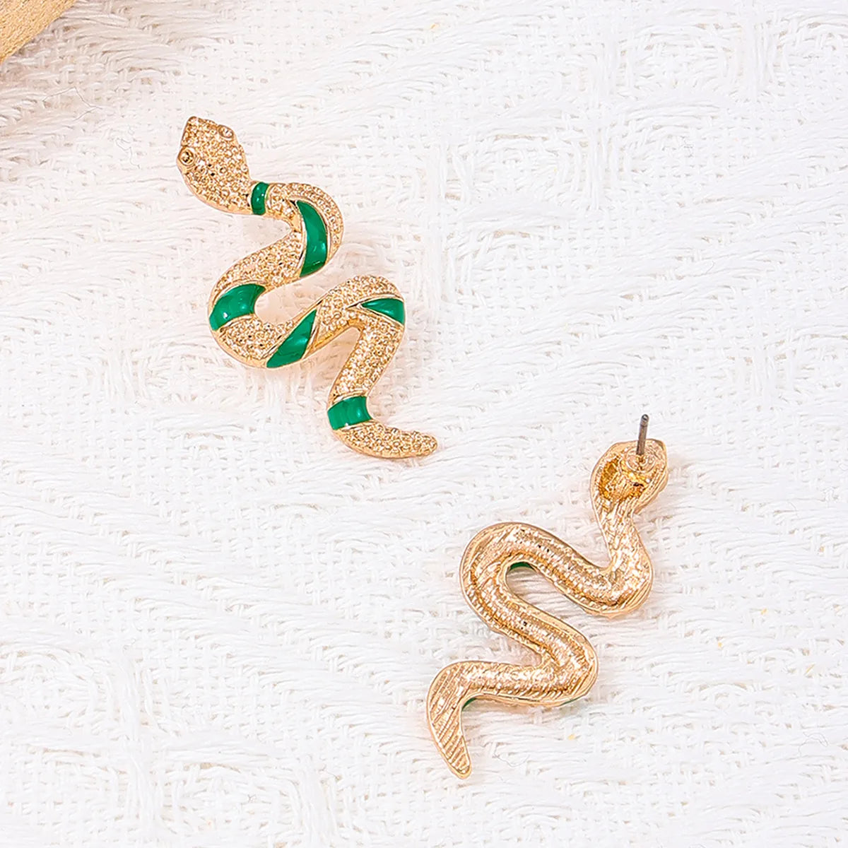 1 Pair Cool Style Snake Alloy Ear Studs