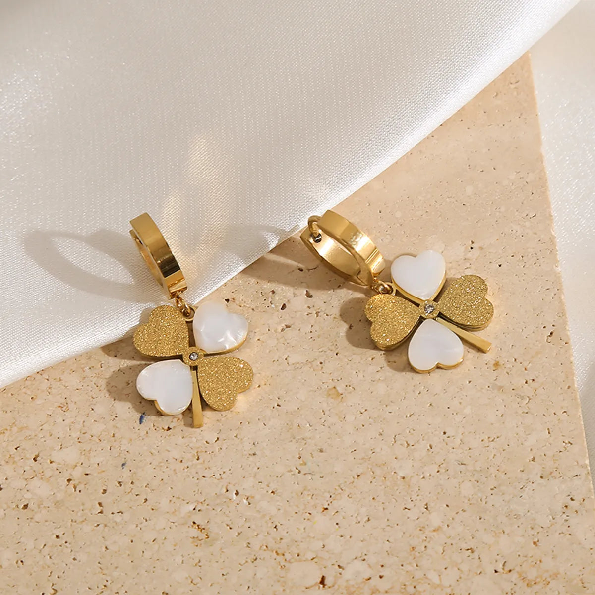 1 Pair Cute Bridal Four Leaf Clover Plating Carving Titanium Steel Gold Plated Earrings Ear Studs