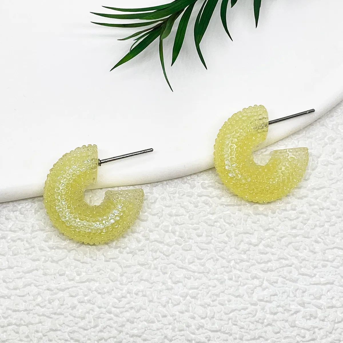 1 Pair Cute C Shape Stoving Varnish Arylic Earrings