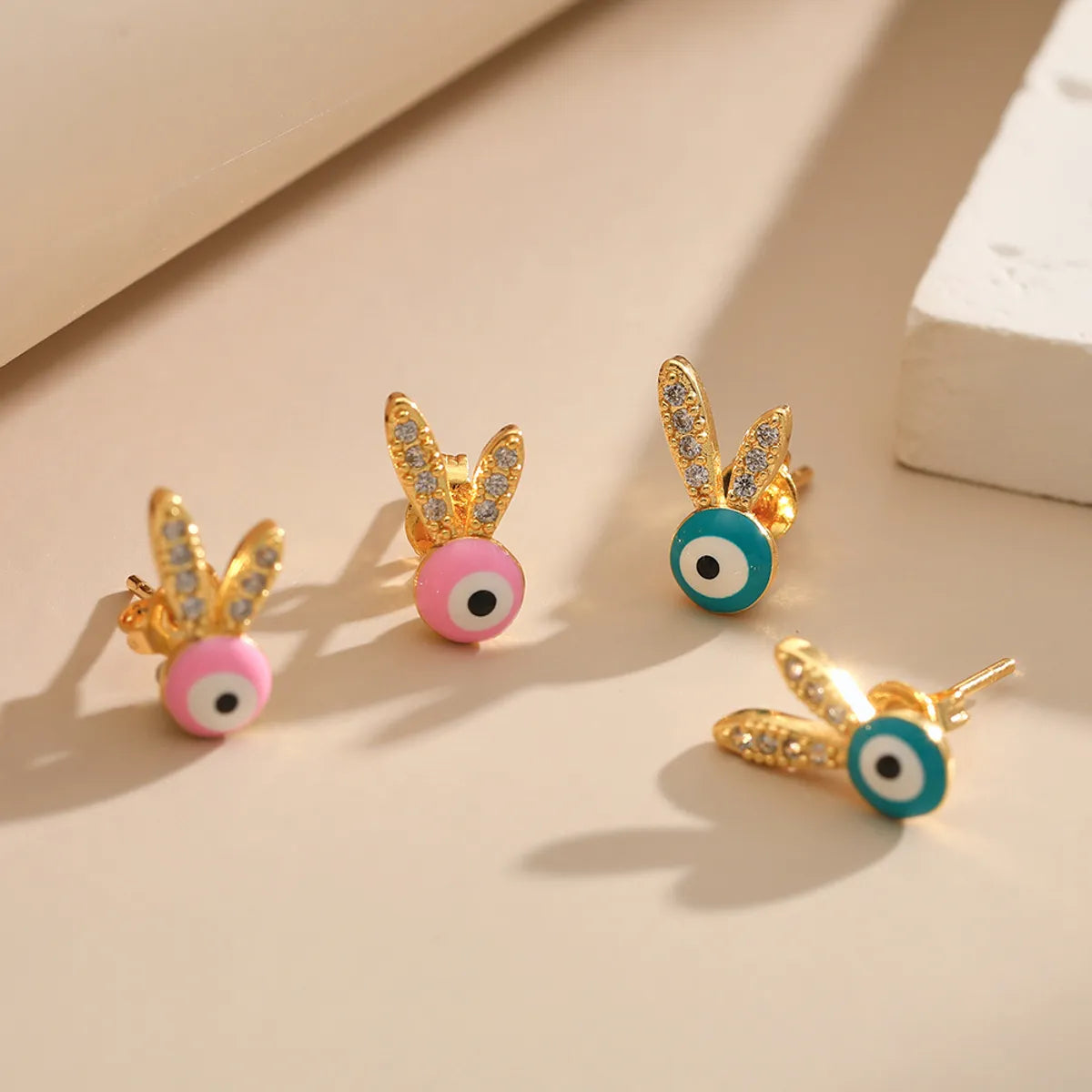 1 Pair Cute Eye Inlay Copper Zircon Earrings