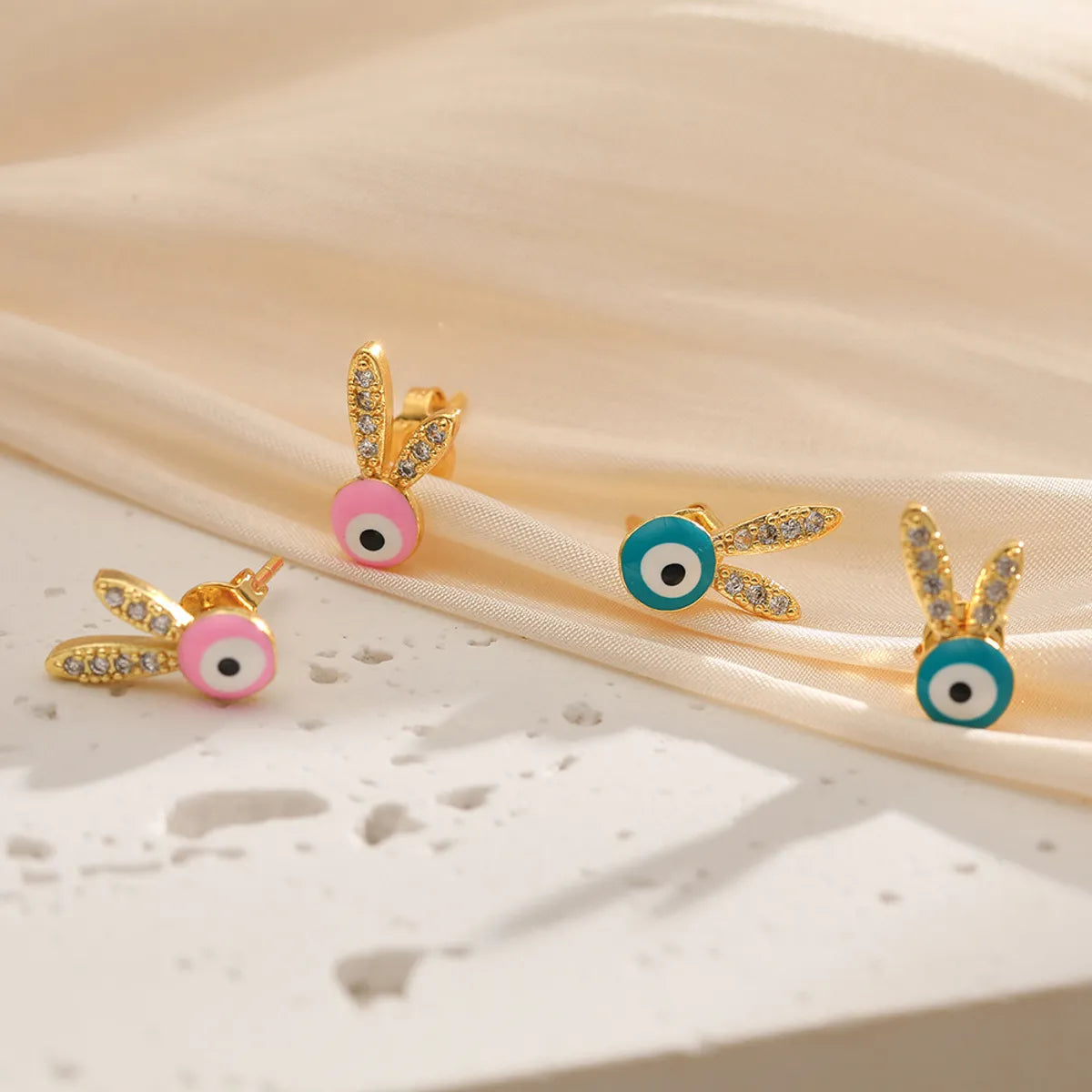 1 Pair Cute Eye Inlay Copper Zircon Earrings