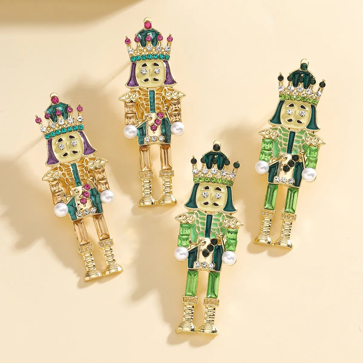 1 Pair Cute Funny Classic Style Cartoon Character Nutcracker Inlay Alloy Seed Bead Drop Earrings