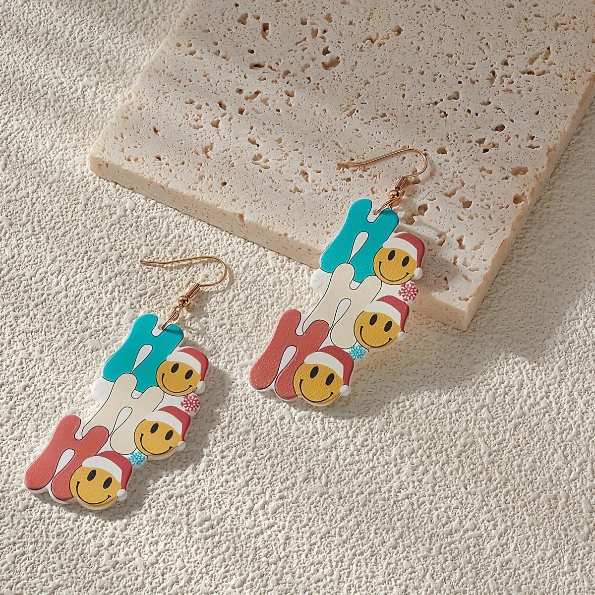 1 Pair Cute Funny Simple Style Smile Face Christmas Hat Letter Arylic Drop Earrings