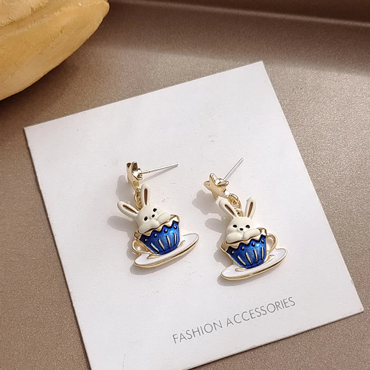 1 Pair Cute Lady Sweet Rabbit Stoving Varnish Plating Alloy Drop Earrings