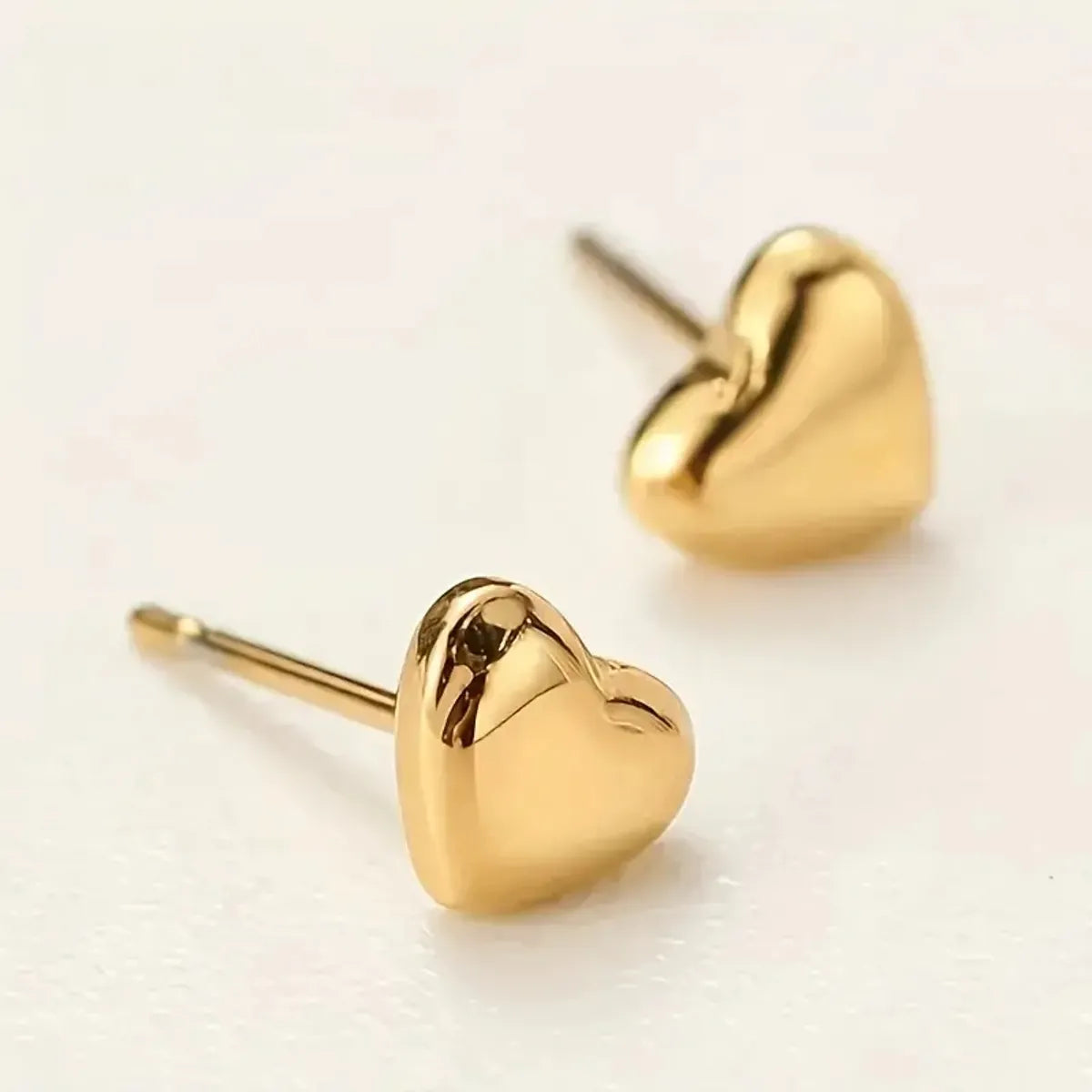 1 Pair Cute Modern Style Classic Style Heart Shape Plating Stainless Steel Gold Plated Ear Studs