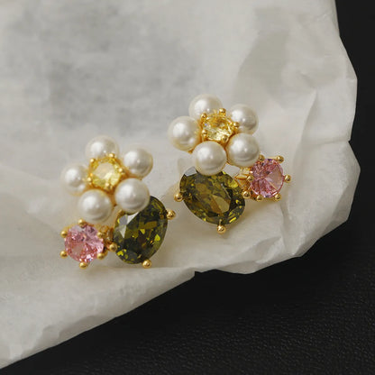 1 Pair Cute Pastoral Flower Plating Inlay Copper Imitation Pearl Rhinestones 18K Gold Plated Ear Studs