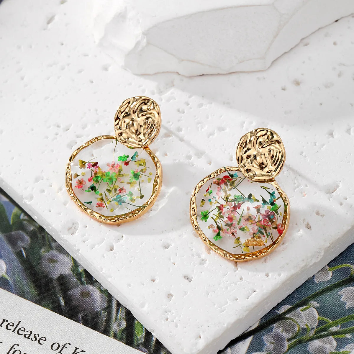 1 Pair Cute Pastoral Simple Style Ditsy Floral Flower Alloy Resin Drop Earrings