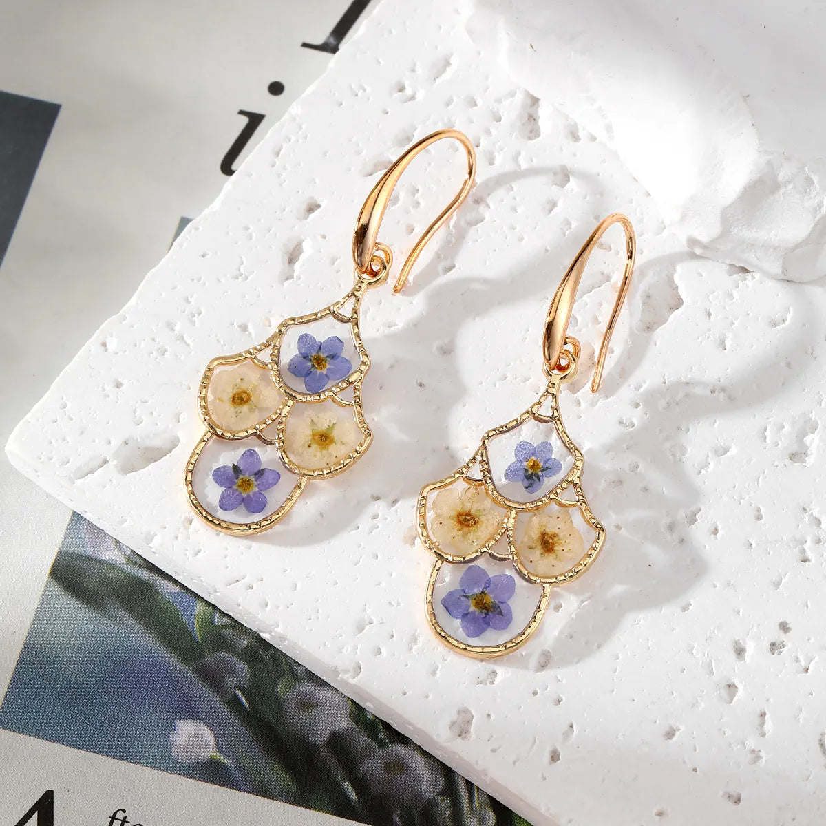 1 Pair Cute Pastoral Simple Style Flower Petal Alloy Dried Flower Resin Drop Earrings