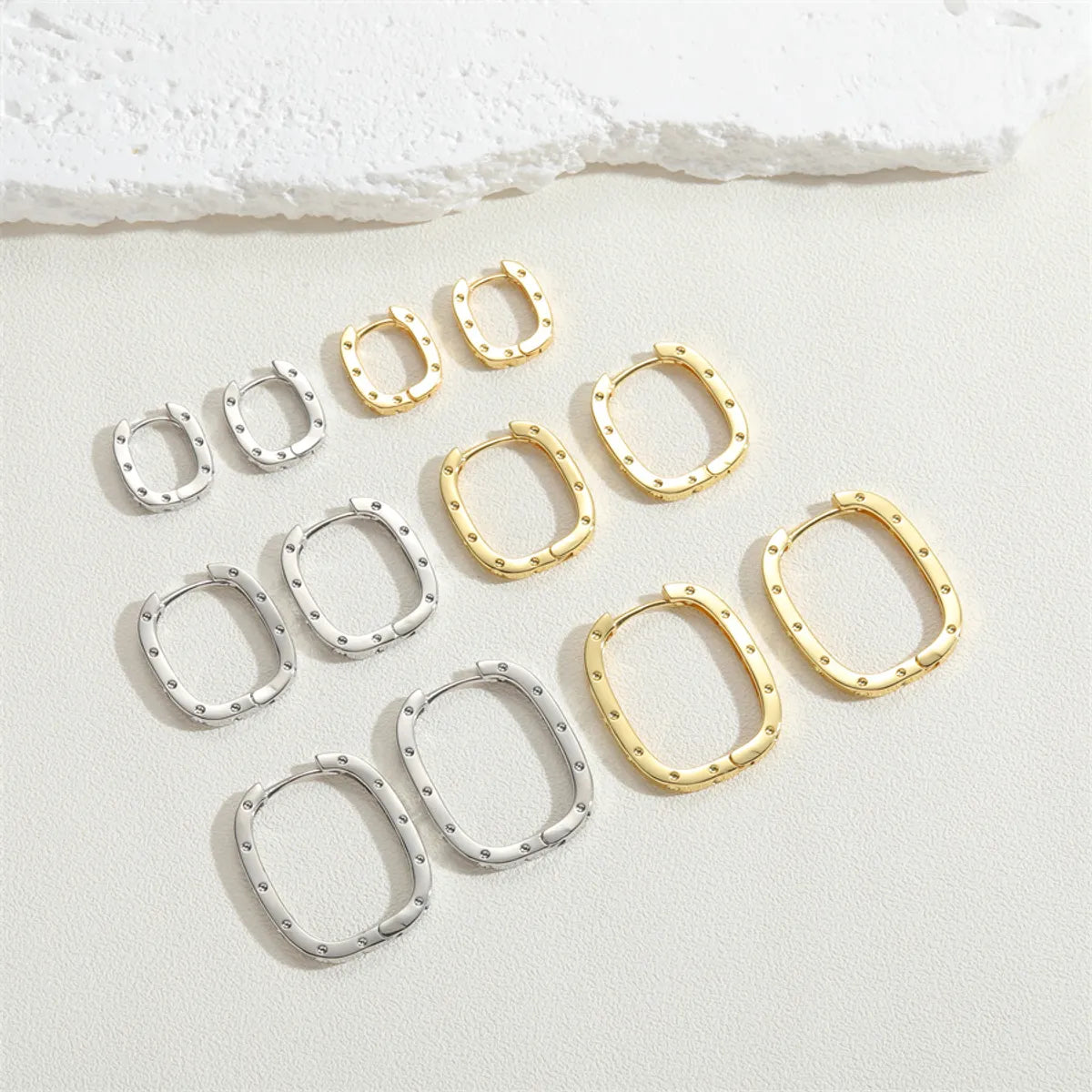 1 Pair Cute Simple Style Commute Square Plating Inlay Copper Zircon 14k Gold Plated White Gold Plated Hoop Earrings