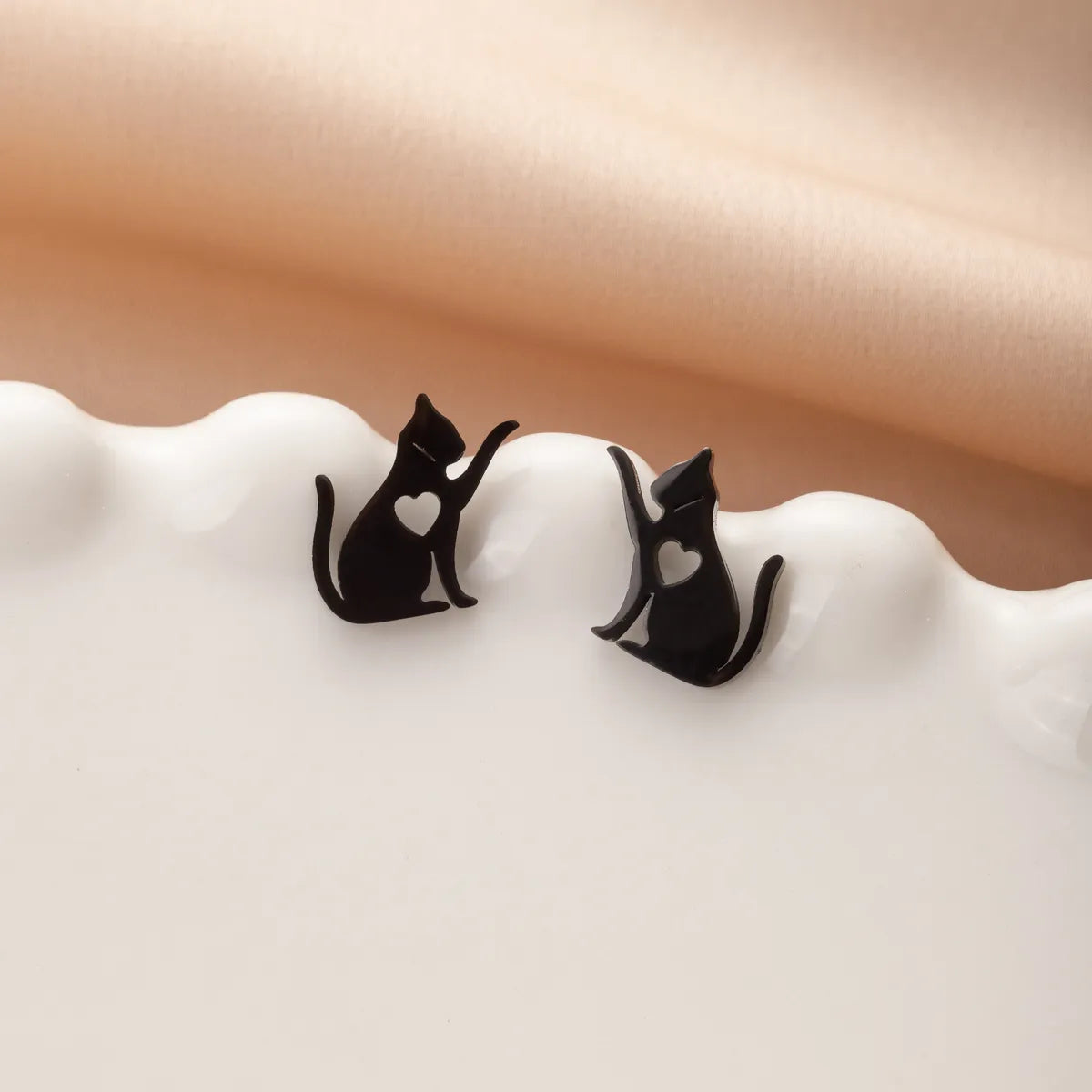 1 Pair Cute Simple Style Dog Cat Irregular Polishing Plating 304 Stainless Steel 18K Gold Plated Ear Studs