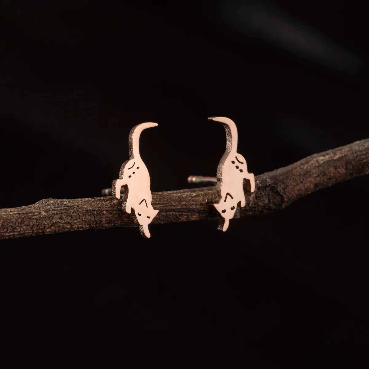 1 Pair Cute Simple Style Dog Cat Irregular Polishing Plating 304 Stainless Steel 18K Gold Plated Ear Studs