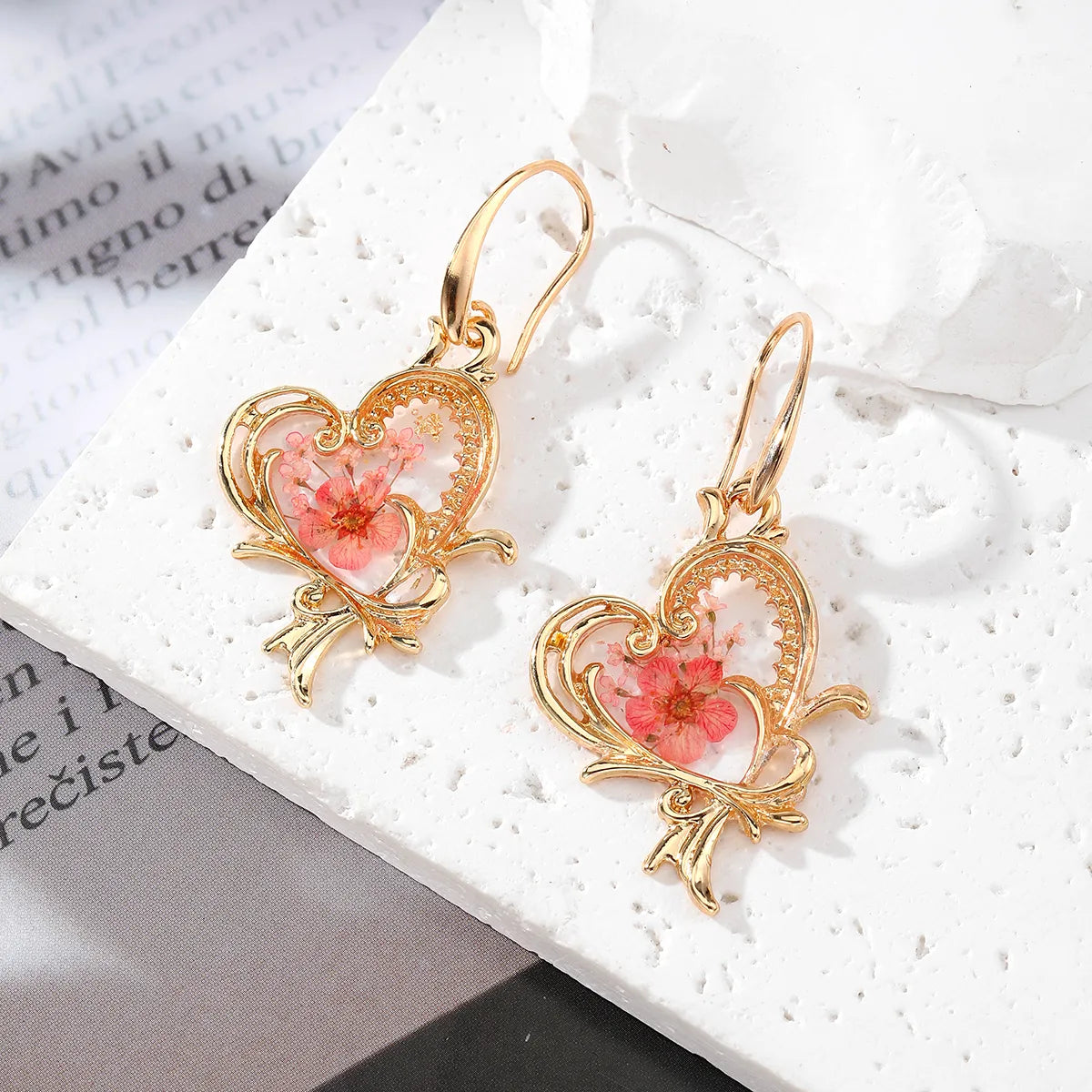 1 Pair Cute Simple Style Flower Petal Alloy Dried Flower Resin Drop Earrings