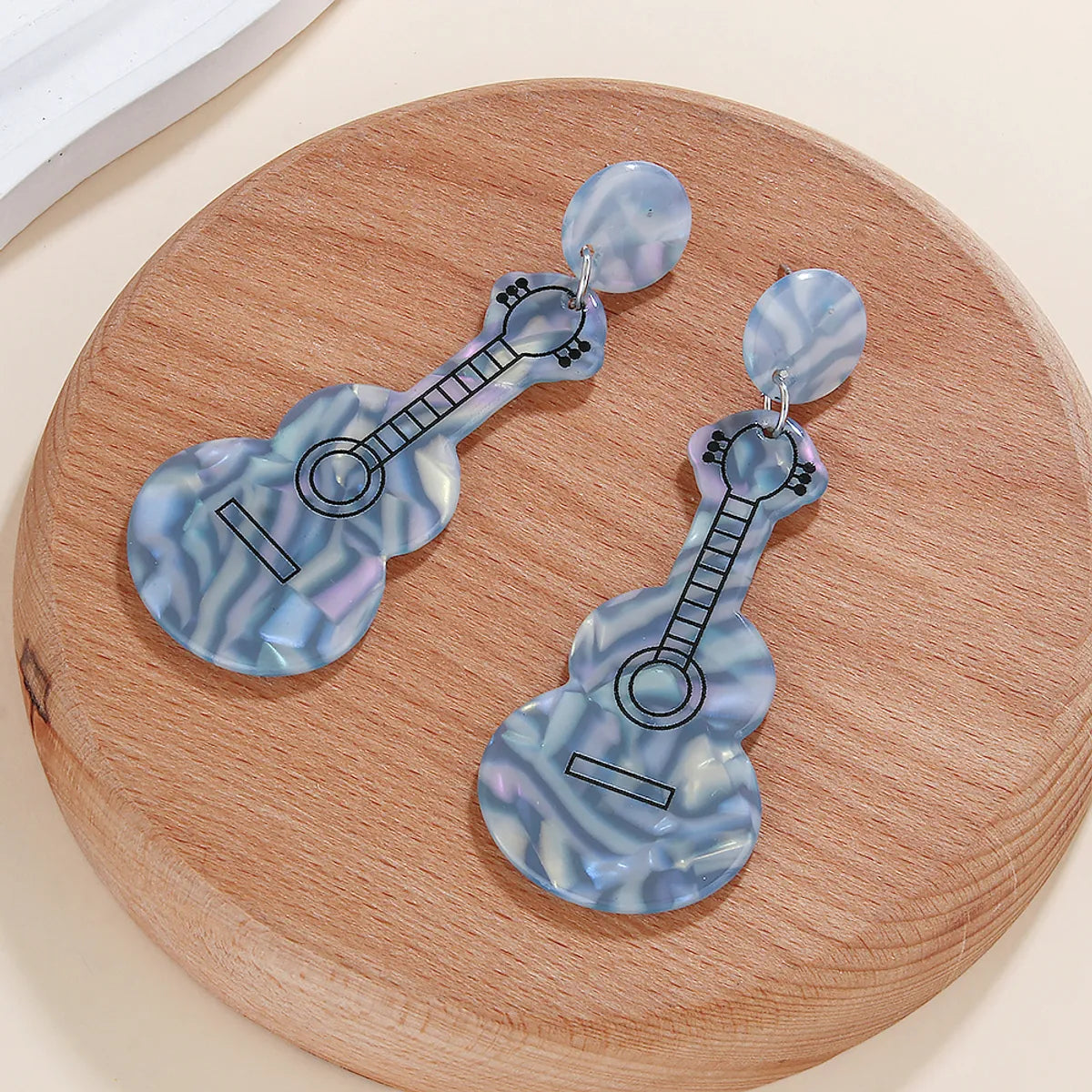 1 Pair Cute Sweet Artistic Guitar Polishing Arylic Drop Earrings