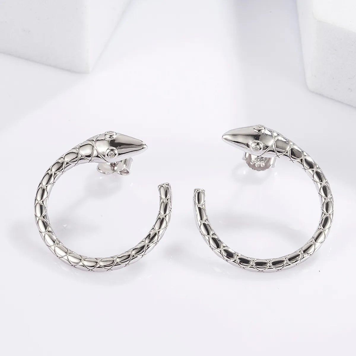 1 Pair Cute Sweet Circle Snake Butterfly Plating Inlay Sterling Silver Zircon White Gold Plated Ear Studs