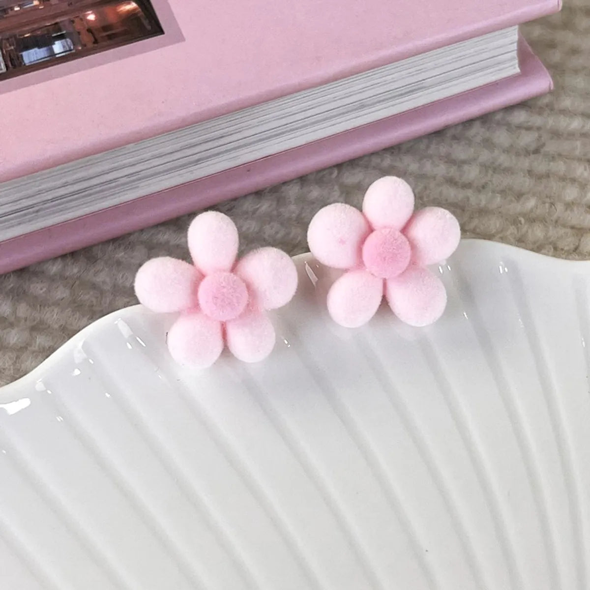 1 Pair Cute Sweet Flower Alloy Ear Studs