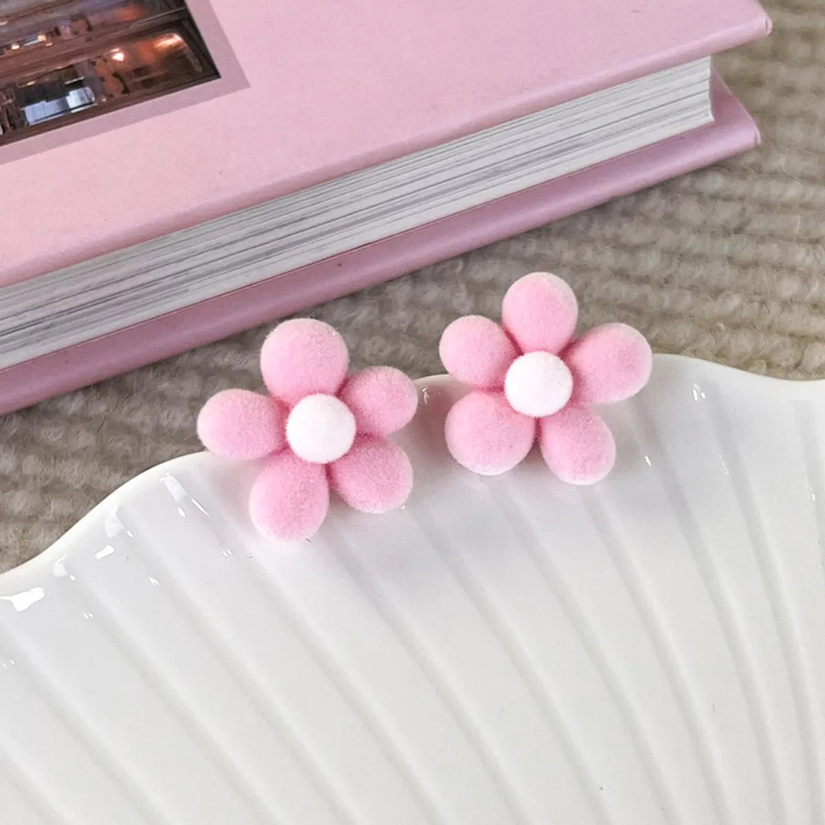 1 Pair Cute Sweet Flower Alloy Ear Studs