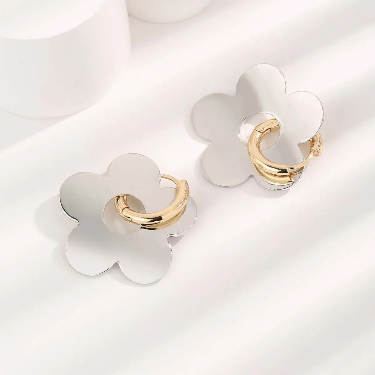 1 Pair Cute Sweet Flower Plating 304 Stainless Steel Copper Rhinestones 18K Gold Plated Ear Studs