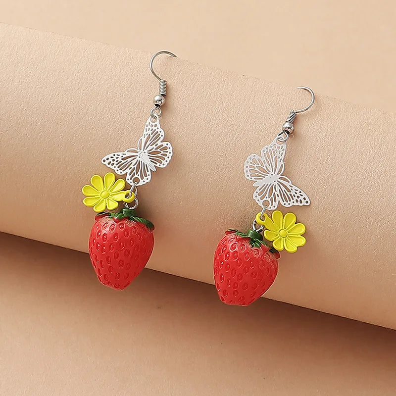 1 Pair Cute Sweet Pastoral Strawberry Butterfly Daisy Synthetic Resin Alloy Drop Earrings