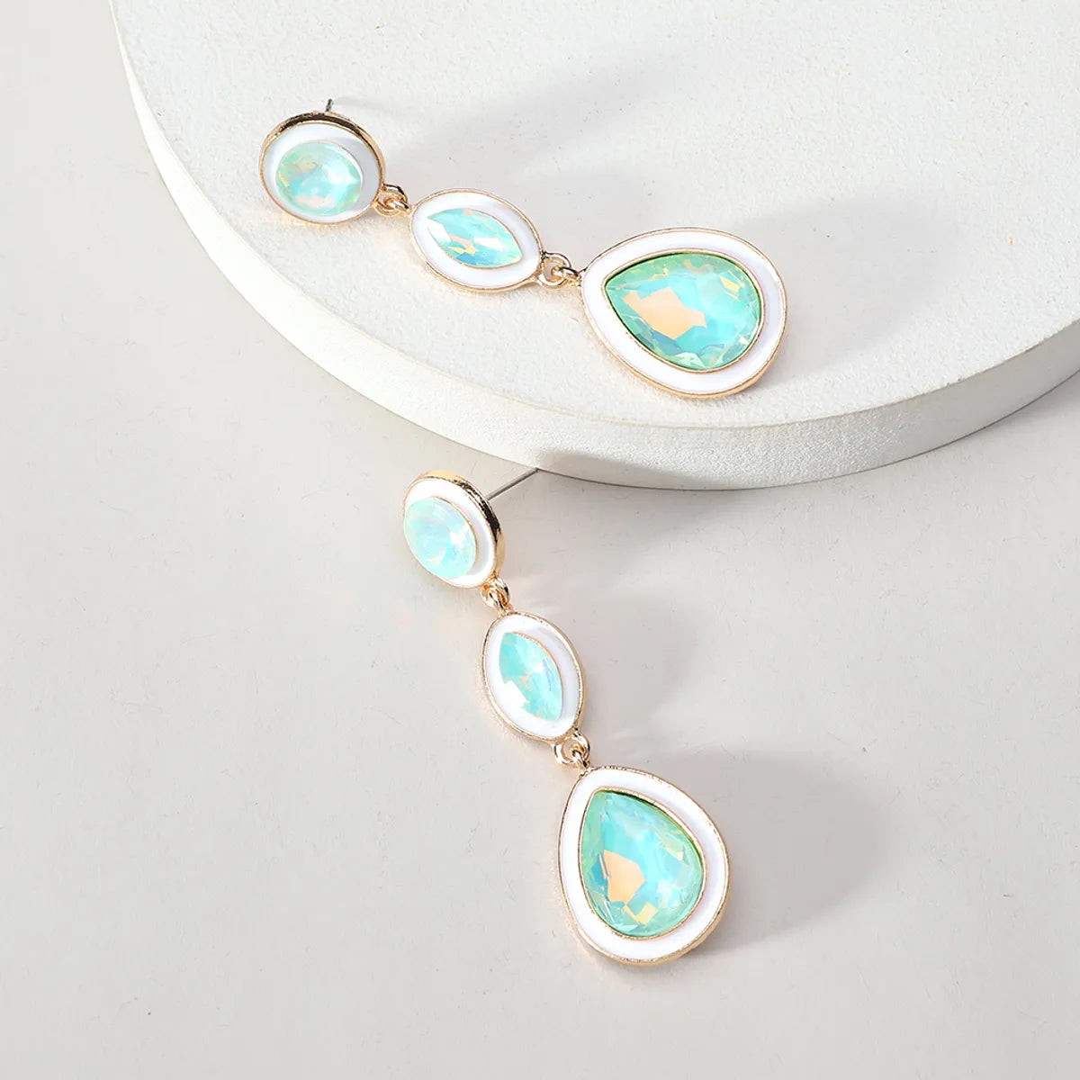 1 Pair Cute Wedding Solid Color Water Droplets Water Drop Inlay Alloy Glass Drop Earrings