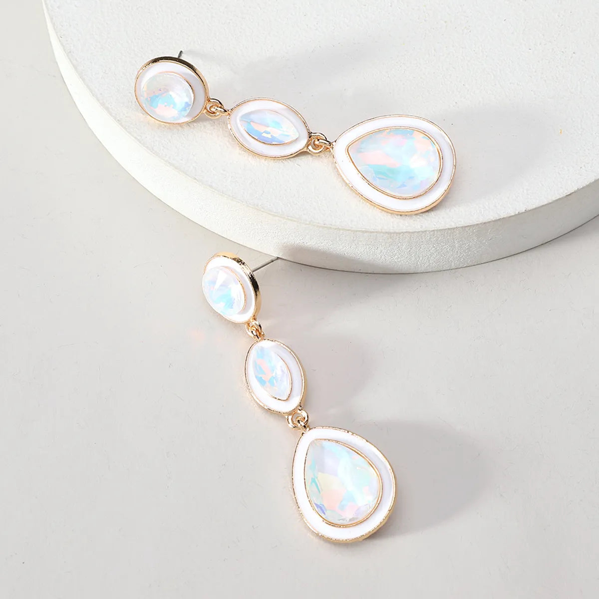 1 Pair Cute Wedding Solid Color Water Droplets Water Drop Inlay Alloy Glass Drop Earrings