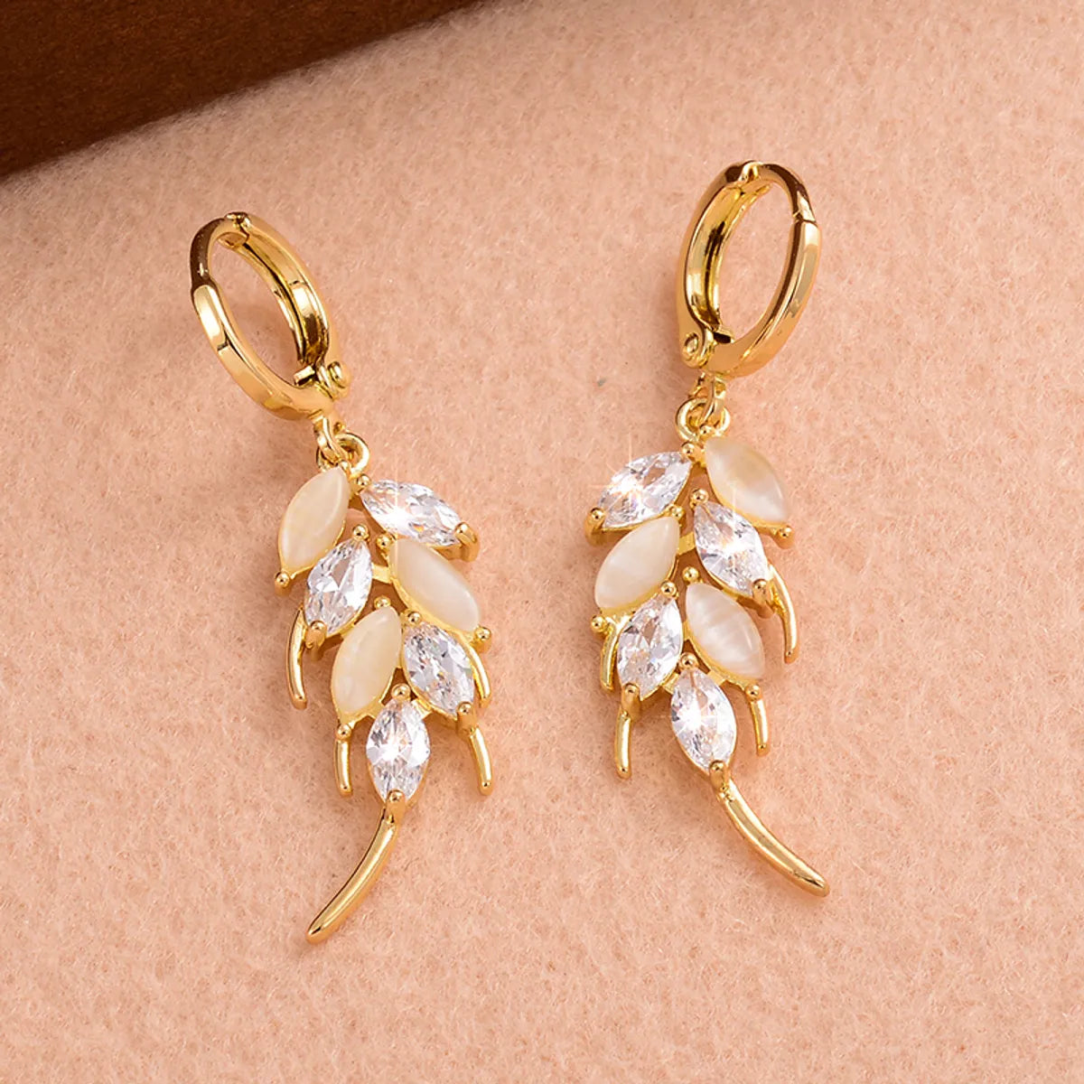 1 Pair Elegant Artistic Grain Plating Inlay Copper Opal Zircon 14k Gold Plated Drop Earrings