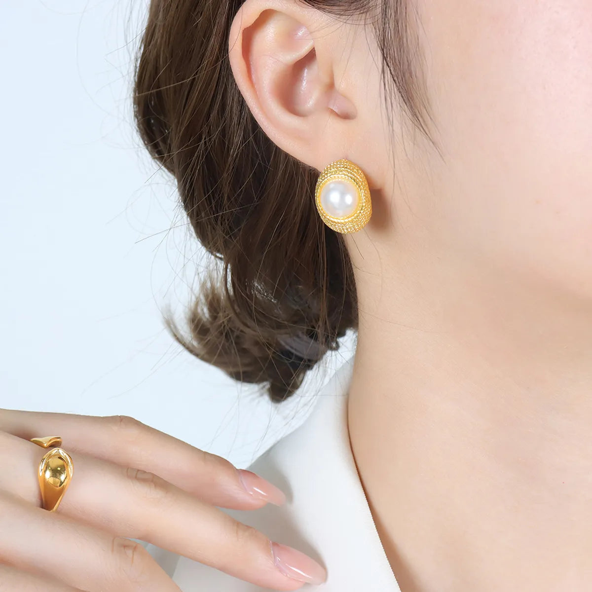 1 Pair Elegant Baroque Style C Shape Plating Inlay Titanium Steel Artificial Pearls 18K Gold Plated Ear Studs