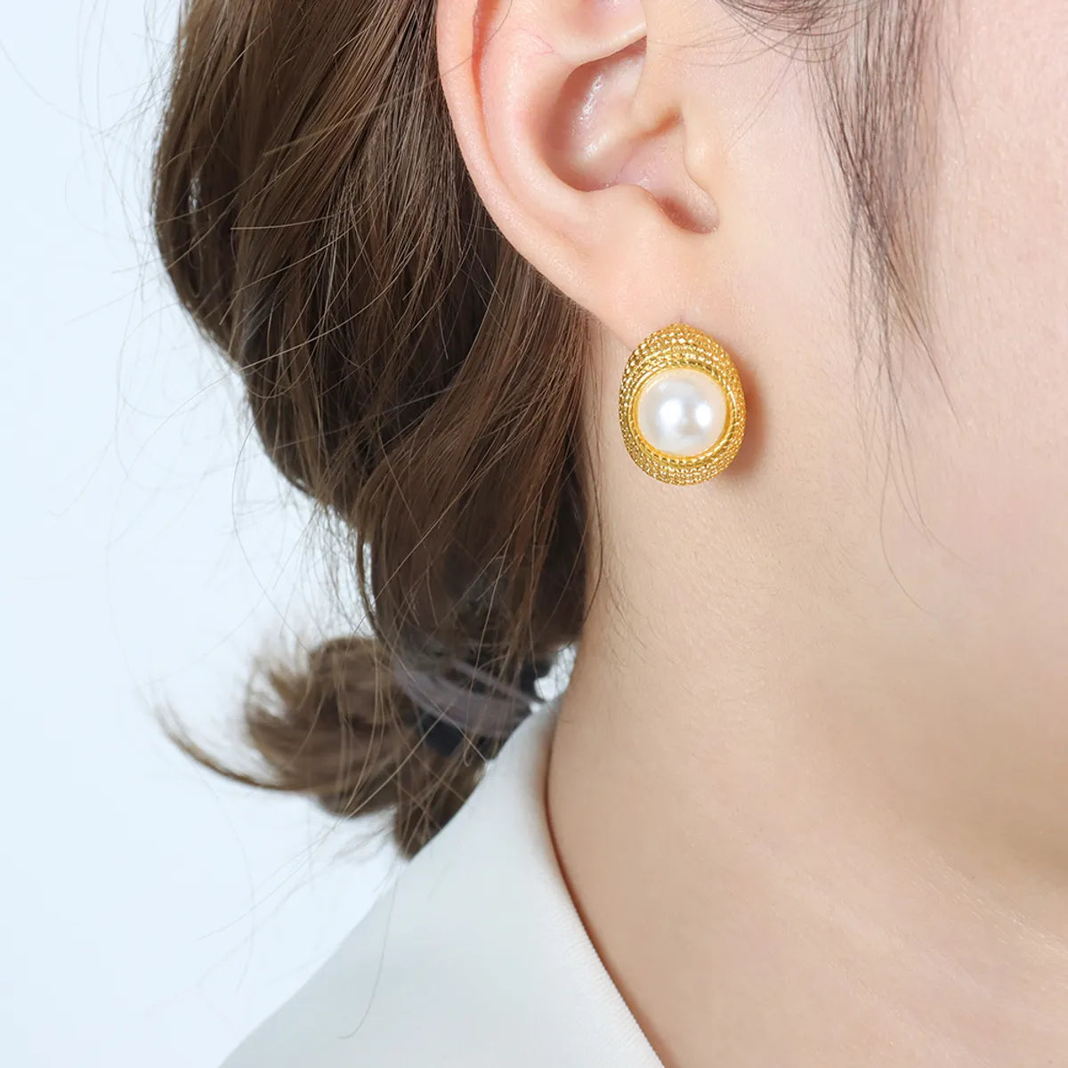 1 Pair Elegant Baroque Style C Shape Plating Inlay Titanium Steel Artificial Pearls 18K Gold Plated Ear Studs