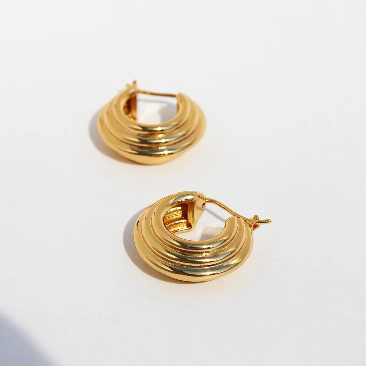 1 Pair Elegant Basic Modern Style Geometric Solid Color Brass 24K Gold Plated Hoop Earrings