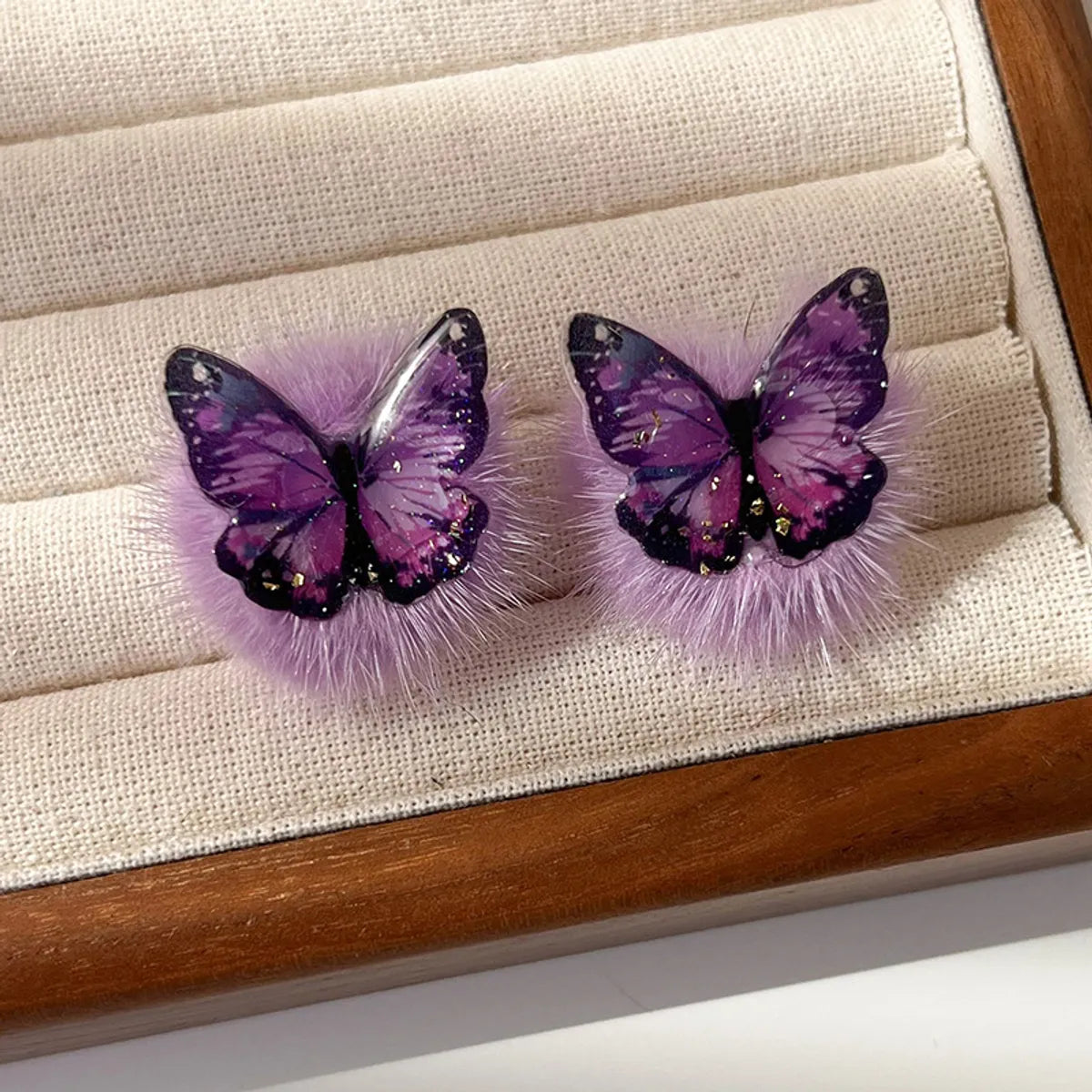 1 Pair Elegant Butterfly Resin Ear Studs